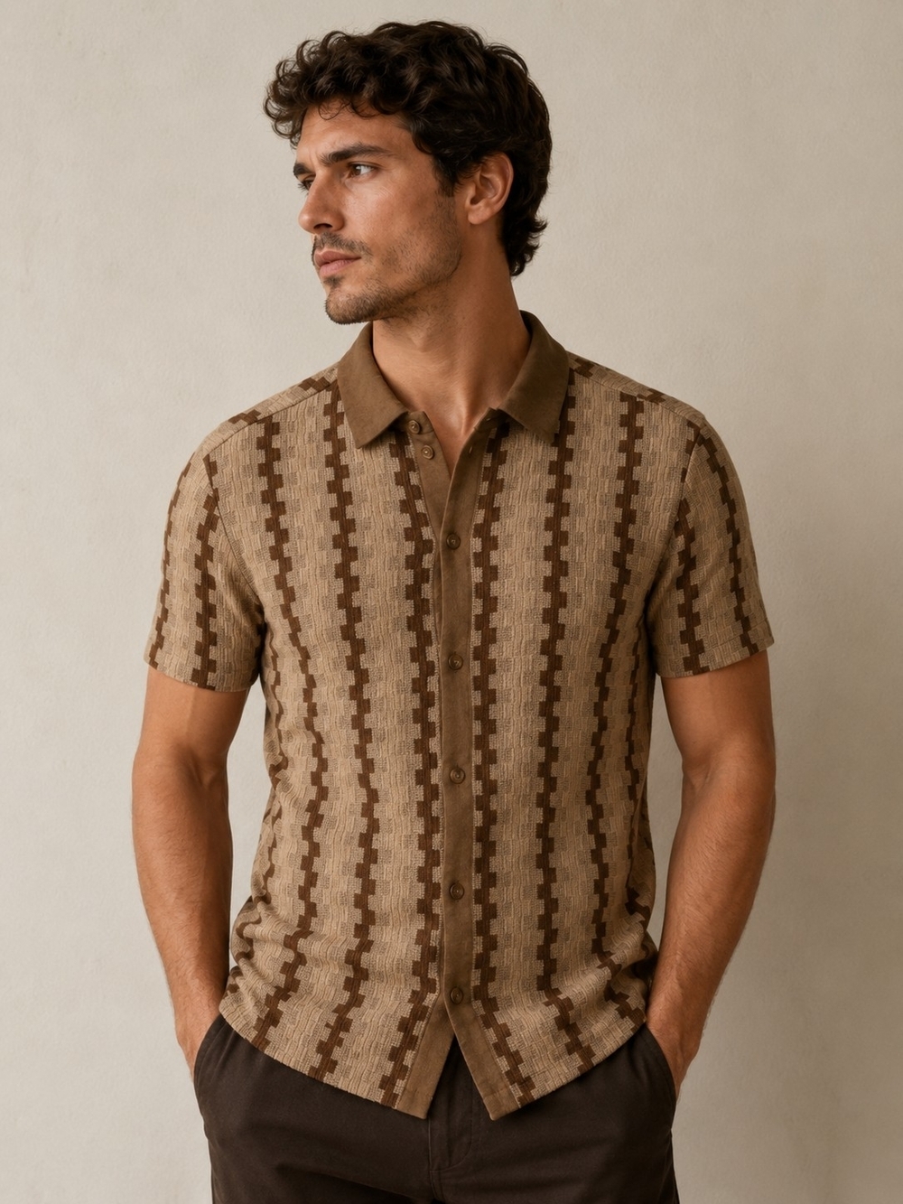 Men's Casual Short-Sleeve Button-Down Shirt in Brown Geometric Stripe - Picture 1 of 2